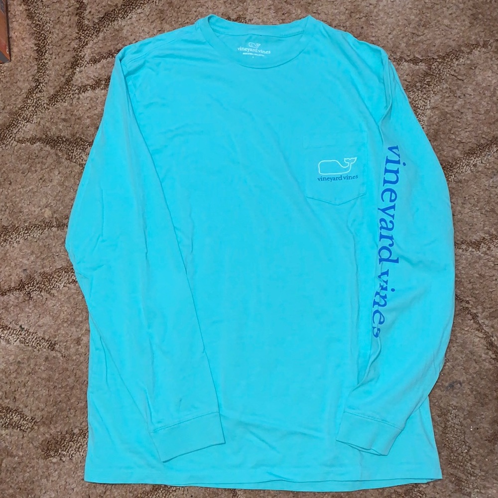 Vineyard vines shirt